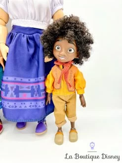 Assortiment De Poupées De Luxe Encanto Disney Store 2021 Deluxe Doll Set Mirabel Luisa Isabela Antonio 12 Assortiment De Poupées De Luxe Encanto Disney Store 2021 Deluxe Doll Set Mirabel Luisa Isabela Antonio -Le Rêve Enchanté Soldes Magasin assortiment de poupees de luxe encanto famille madrigal disney store deluxe doll set luisa mirabel isabela 6