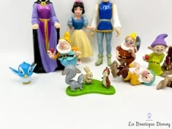 Figurines Blanche Neige Et Les Sept Nains Playset Disney Store Coffret Ensemble De Jeu -Le Rêve Enchanté Soldes Magasin figurines blanche neige et les sept nains playset disney store coffret ensembe de jeu 5