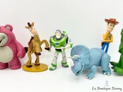 Figurines Toy Story Playset Disney Store 2013 Ensemble De Jeu Lotso Trixie Rex -Le Rêve Enchanté Soldes Magasin figurines toy story playset disney store 2013 ensemble de jeu coffret 4