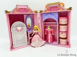 Figurine Fashion Polly Pocket Château Aurore La Belle Au Bois Dormant Disney Store Sleeping Beauty Castle Play Set Mini Princesse 11 Figurine Fashion Polly Pocket Château Aurore La Belle Au Bois Dormant Disney Store Sleeping Beauty Castle Play Set Mini Princesse -Le Rêve Enchanté Soldes Magasin jouet coffret fashion polly pocket aurore la belle au bois dormant disney store sleeping beauty castle play set maison rose 8 4