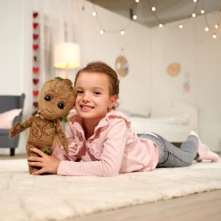 Disney Marvel Peluche Jeune Groot Marron 25 Cm -Le Rêve Enchanté Soldes Magasin marvel20peluche20jeune20groot20marron202520cm 1