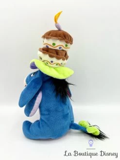 Peluche Bourriquet Happy Birthday Disney Store Birthday Eeyore Winnie L'ourson Collection Anniversaire -Le Rêve Enchanté Soldes Magasin peluche bourriquet gateau anniversaire disney store winnie ourson collection birthday eeyore 1