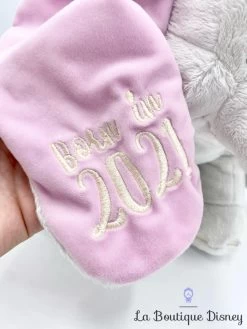 Peluche Dumbo Bébé Born In 2021 Disney Babies Disney Store éléphant Gris 27 Cm -Le Rêve Enchanté Soldes Magasin peluche dumbo born in 2021 disney store elephant gris broderie naissance bebe 3