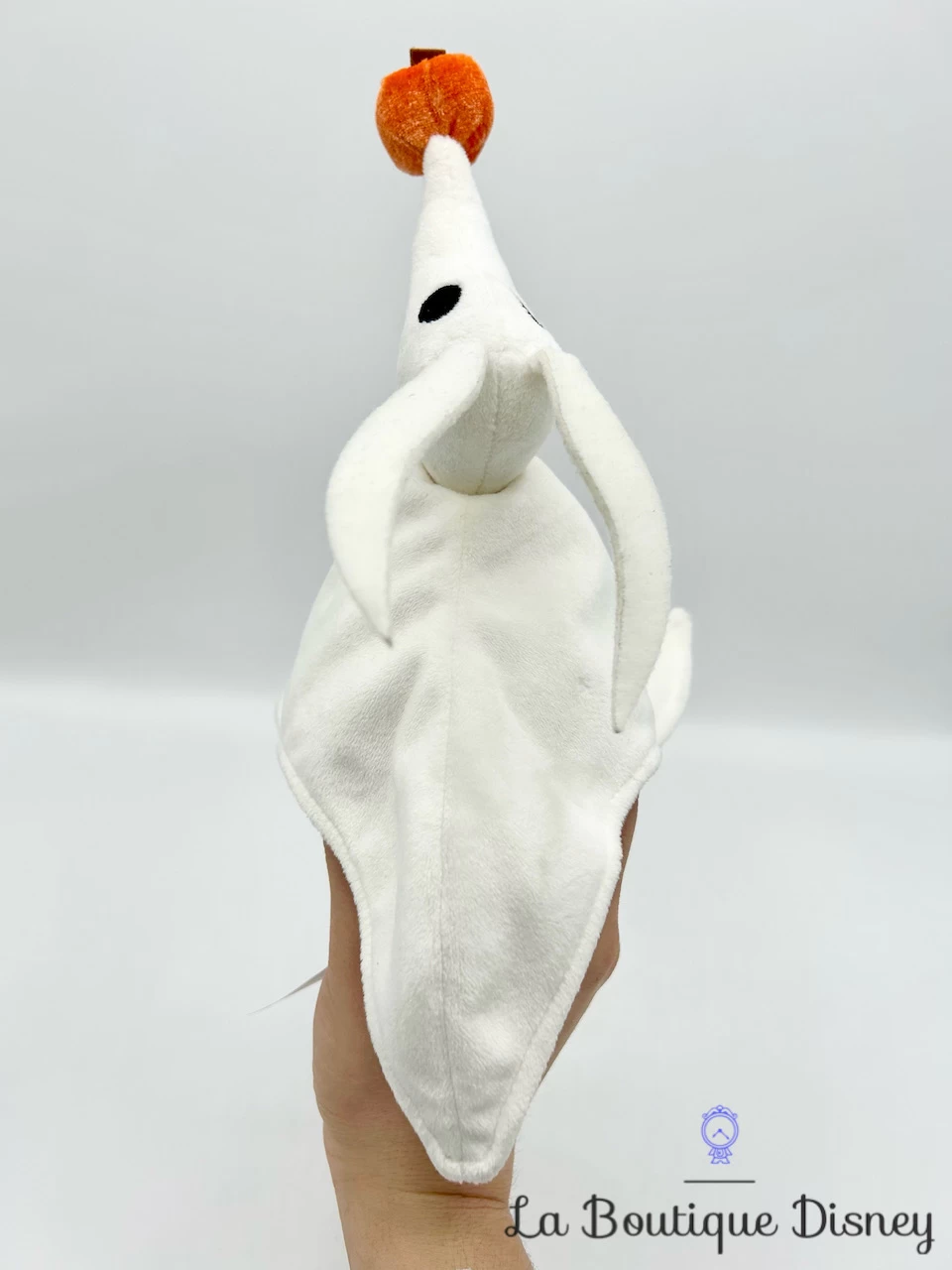 Peluche Zéro Lumineuse Chien Jack Skellington Disney Store L'étrange Noël De Mr Jack Fantôme 28 Cm 3 Peluche Zéro Lumineuse Chien Jack Skellington Disney Store L'étrange Noël De Mr Jack Fantôme 28 Cm – Image 3