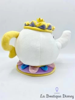 Peluche Madame Samovar Zip Disney Store 2017 La Belle Et La Bête Tasse Théière 22 Cm -Le Rêve Enchanté Soldes Magasin peluche madame samovar zip la belle et la bete disney store tasse theiere 6