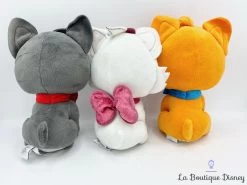 Peluches Les Aristochats Marie Berlioz Toulouse Disney Store Chats 22 Cm -Le Rêve Enchanté Soldes Magasin peluche marie berlioz toulouse les aristochats disney store 3 chatons 4