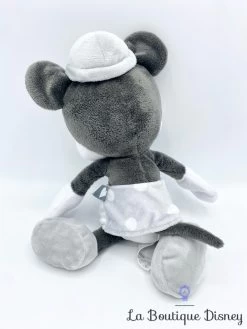 Peluche Minnie Mouse Noir Blanc Grelot Disney Baby Jouet éveil Sensoriel 29 Cm 6 Peluche Minnie Mouse Noir Blanc Grelot Disney Baby Jouet éveil Sensoriel 29 Cm -Le Rêve Enchanté Soldes Magasin peluche minnie mouse noir blanc disney baby grelot apprentissage bruit son 4
