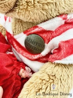 Peluche Winnie L'ourson Prisoner Of Love Disney Store Limited Edition Saint Valentin Stole Your Heart édition Limitée 30 Cm -Le Rêve Enchanté Soldes Magasin peluche winnie saint valentin edition limitee disney store limited edition stole heart prisoner love 3