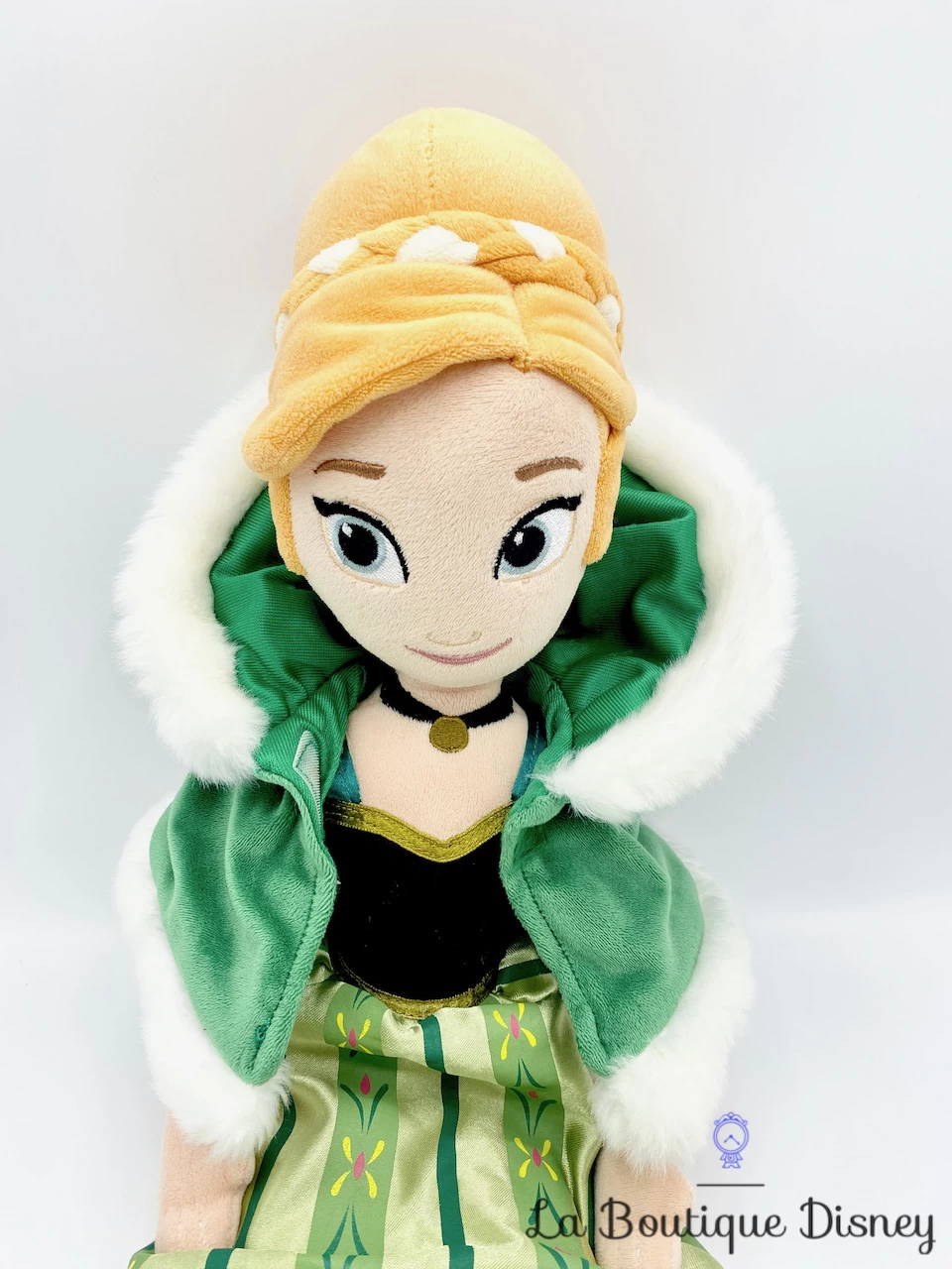 Poupée Chiffon Anna La Reine Des Neiges Disney Store Peluche Robe Verte Cape Hiver 57 Cm 2 Poupée Chiffon Anna La Reine Des Neiges Disney Store Peluche Robe Verte Cape Hiver 57 Cm – Image 2