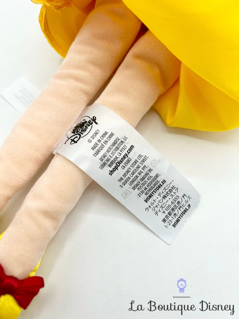 Poupée Chiffon Blanche Neige Hiver Disney Store 2019 Peluche Princesse Manteau Cape Rouge 48 Cm 6 Poupée Chiffon Blanche Neige Hiver Disney Store 2019 Peluche Princesse Manteau Cape Rouge 48 Cm – Image 6