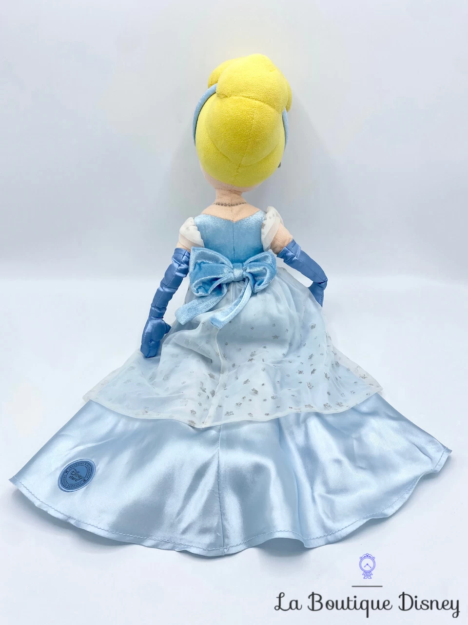 Poupée Chiffon Cendrillon Disney Store Exclusive Peluche Princesse Robe Bleu 55 Cm 4 Poupée Chiffon Cendrillon Disney Store Exclusive Peluche Princesse Robe Bleu 55 Cm – Image 4