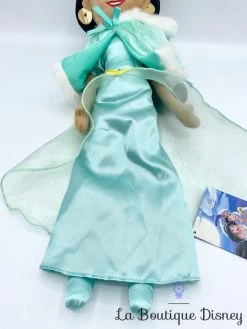 Poupée Chiffon Jasmine Hiver Disney Store Aladdin Peluche Princesse Cape Manteau 46 Cm 7 Poupée Chiffon Jasmine Hiver Disney Store Aladdin Peluche Princesse Cape Manteau 46 Cm -Le Rêve Enchanté Soldes Magasin poupee chiffon jasmine hiver disney store aladdin peluche princesse cape manteau bleu 5