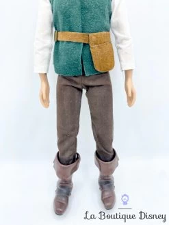 Poupée Flynn Rider Classique Disney Store Prince Raiponce 32 Cm 6 Poupée Flynn Rider Classique Disney Store Prince Raiponce 32 Cm -Le Rêve Enchanté Soldes Magasin poupee flynn rider disney store raiponce prince mannequin 4